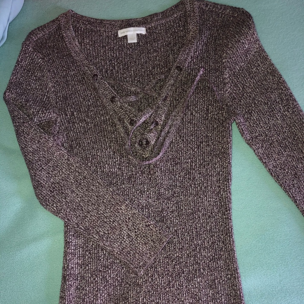 SLIM FIT KNITTED SWEATER
